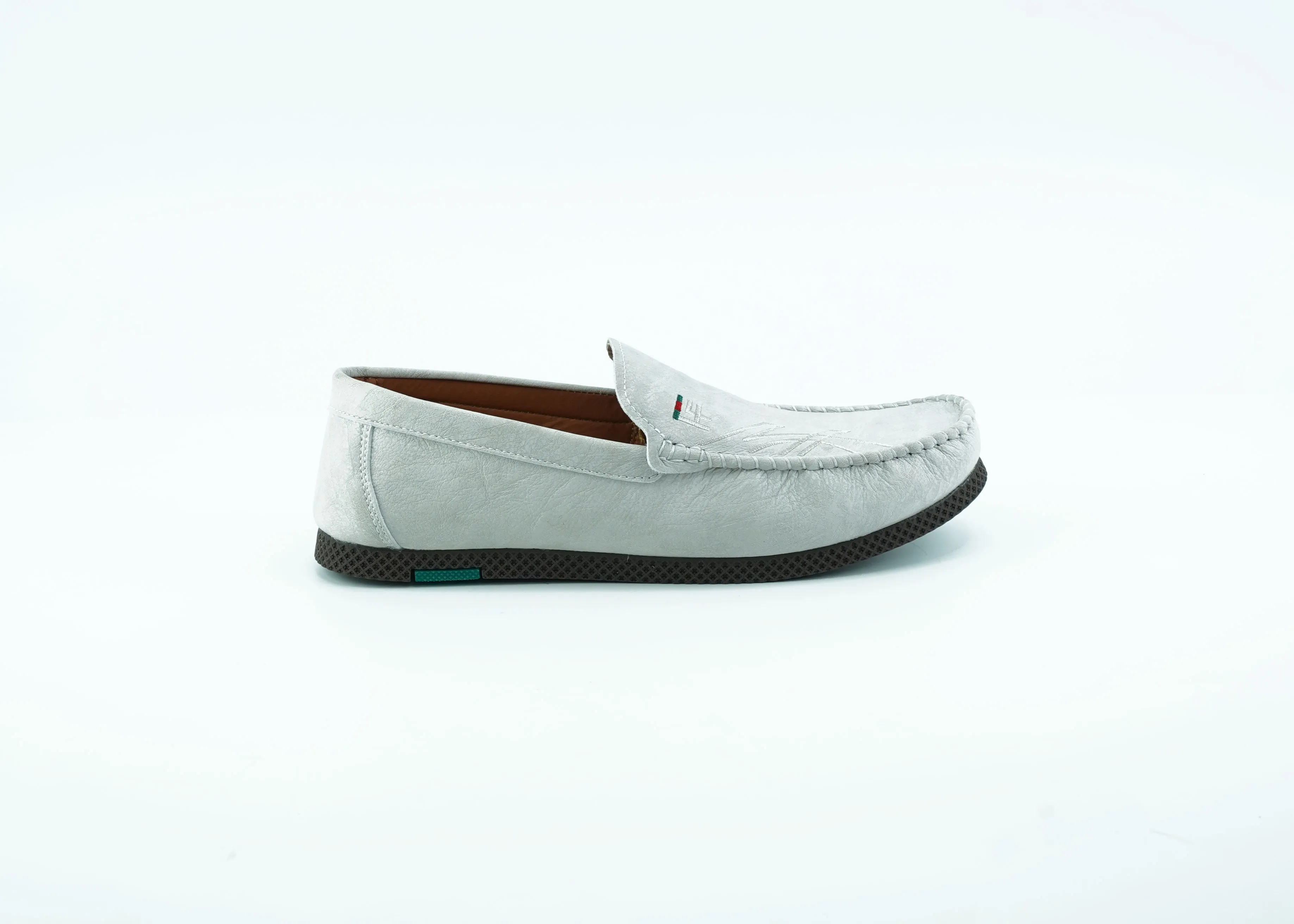 2022 White loafers for men