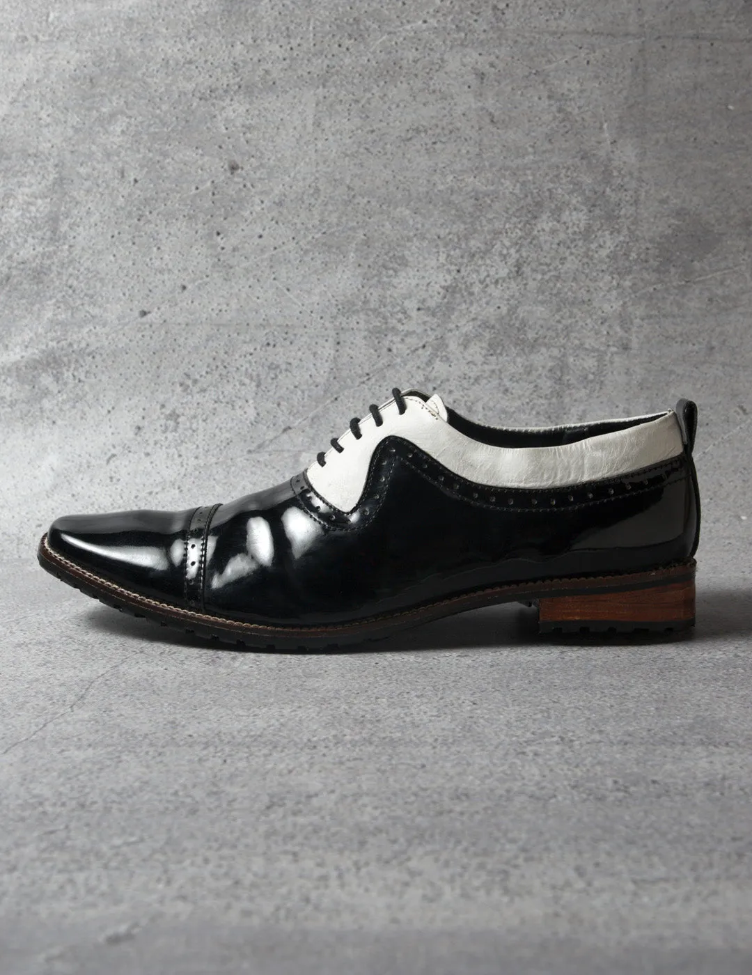 Kanvas Timeless Brogues