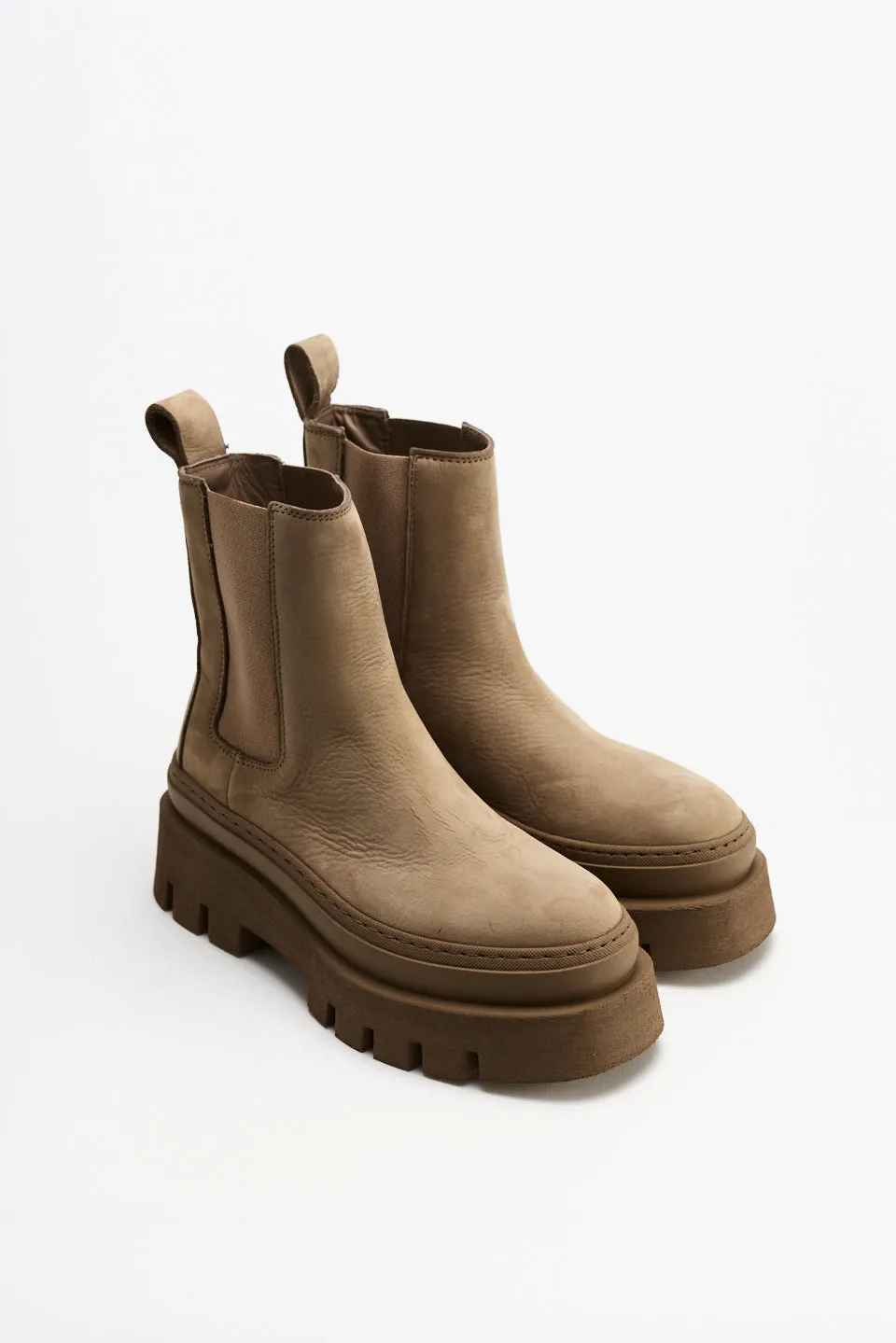 Nabuc Taupe Chelsea Boots