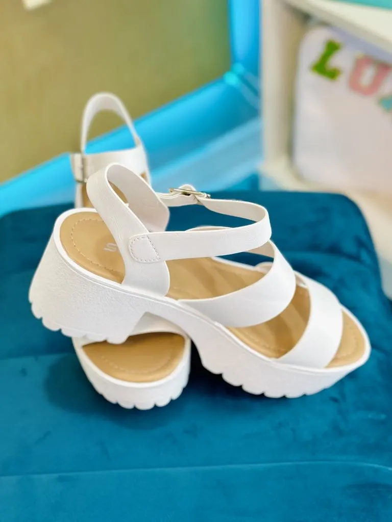 SODA- ADALYN CHUNKY Sandals (white)