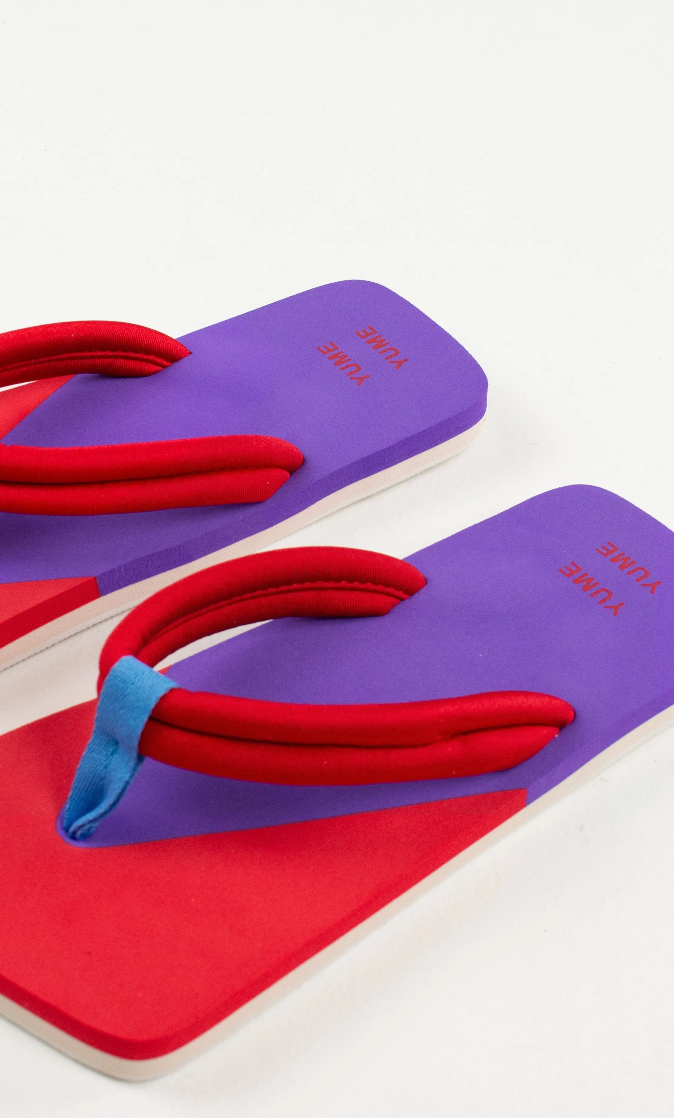 Xigy Ultra Violet Flip Flops